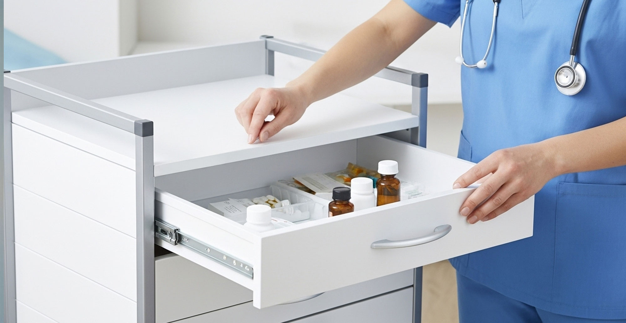 Hospimed - 2.5. Vielzweckwagen - Variocar 60 - Höhe 83 cm - 5 Schubladen